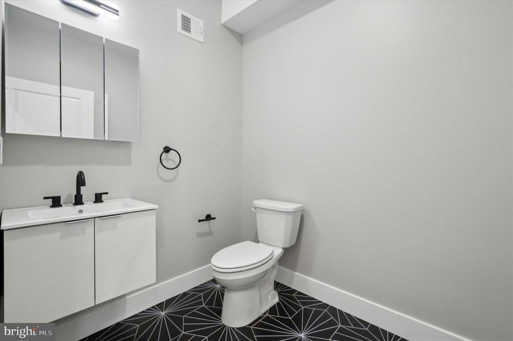 5410 Delancey St, Philadelphia, PA 19143 For Sale | Crexi.com