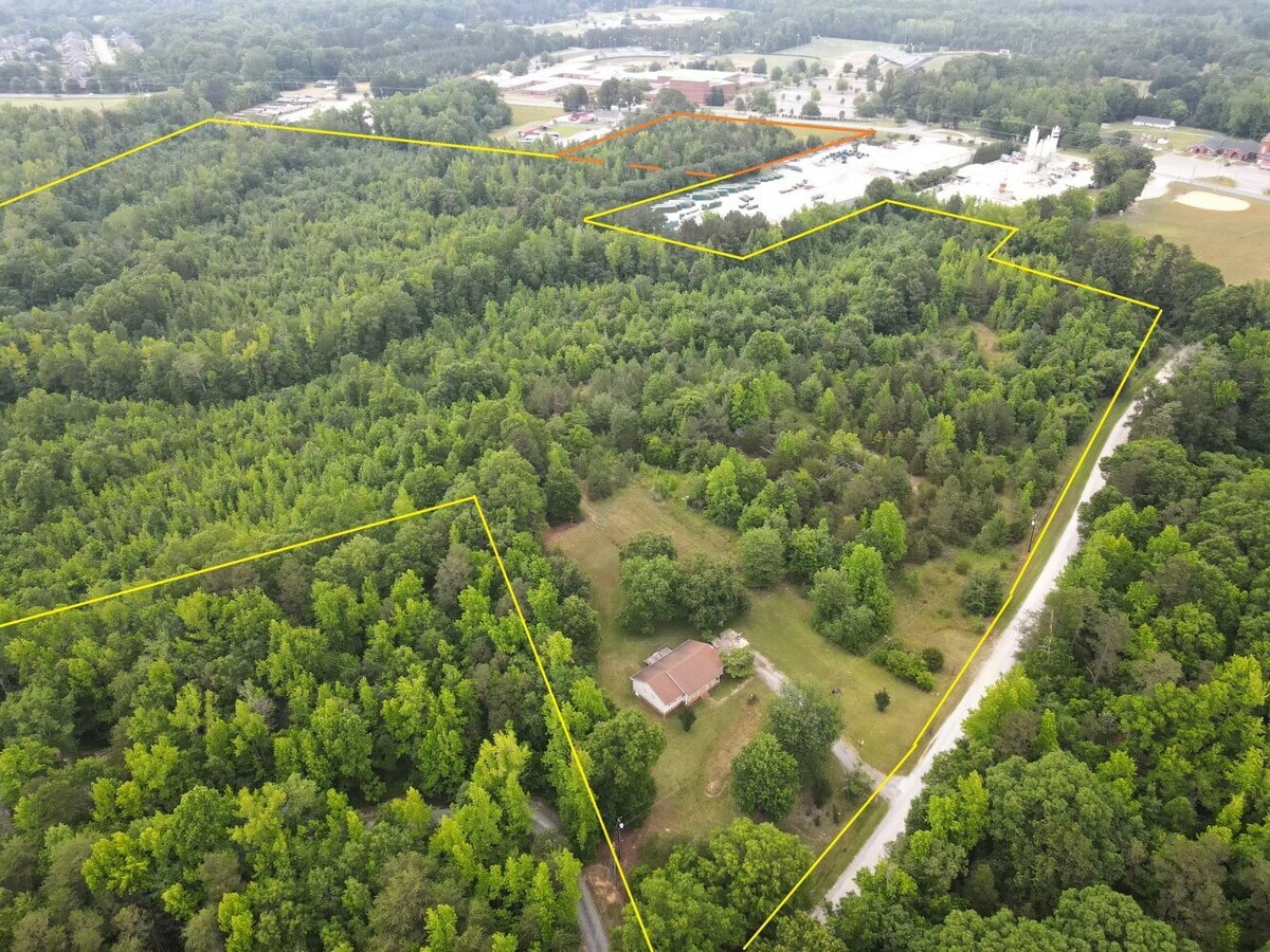 160 Double Oaks Rd, Gastonia, NC 28056 For Sale | Crexi.com
