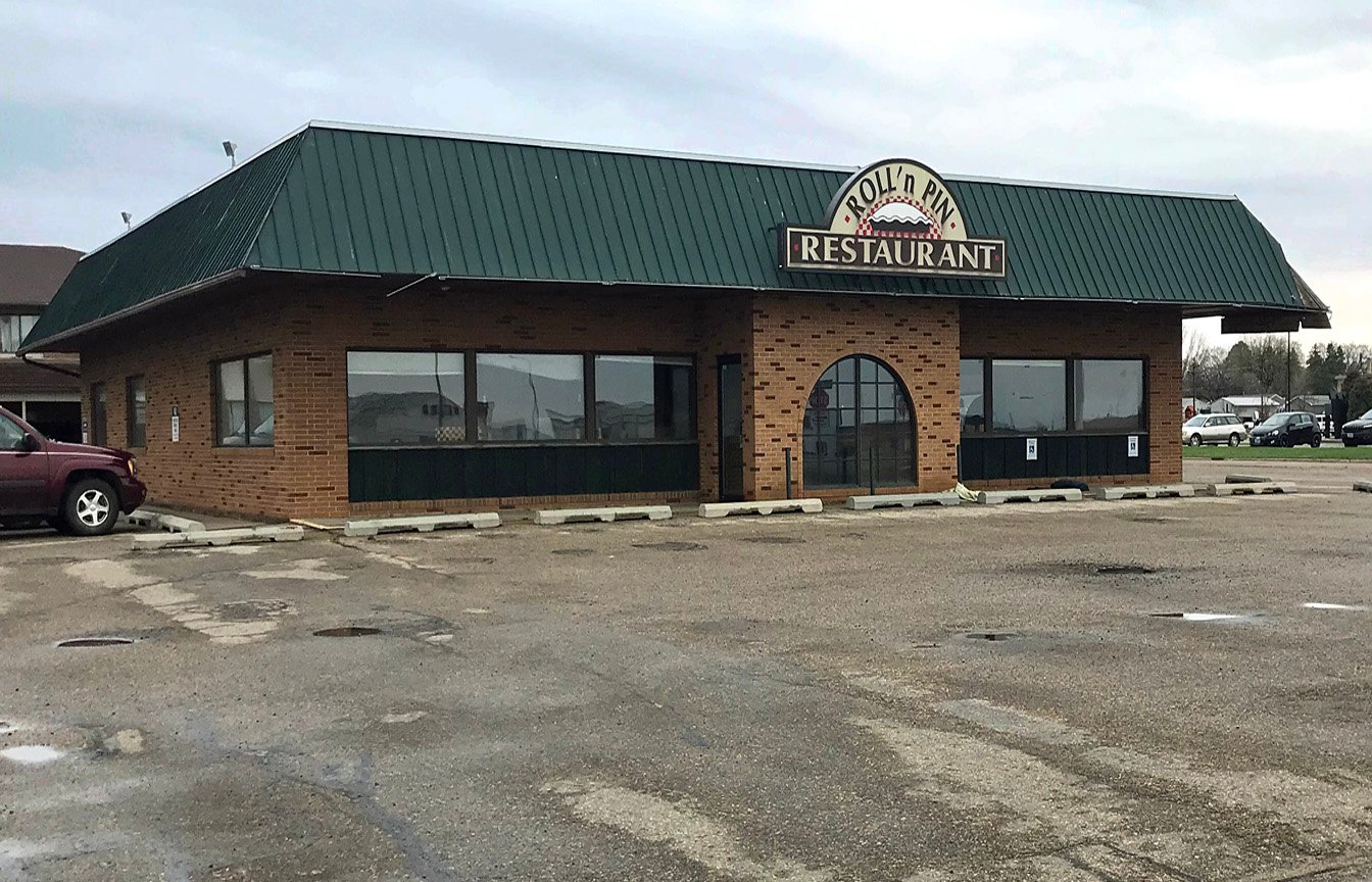 2145 N Broadway, Minot, ND 58703