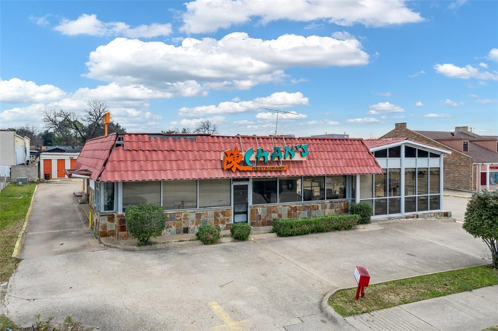 6318 Broadway Blvd, Garland, TX 75043