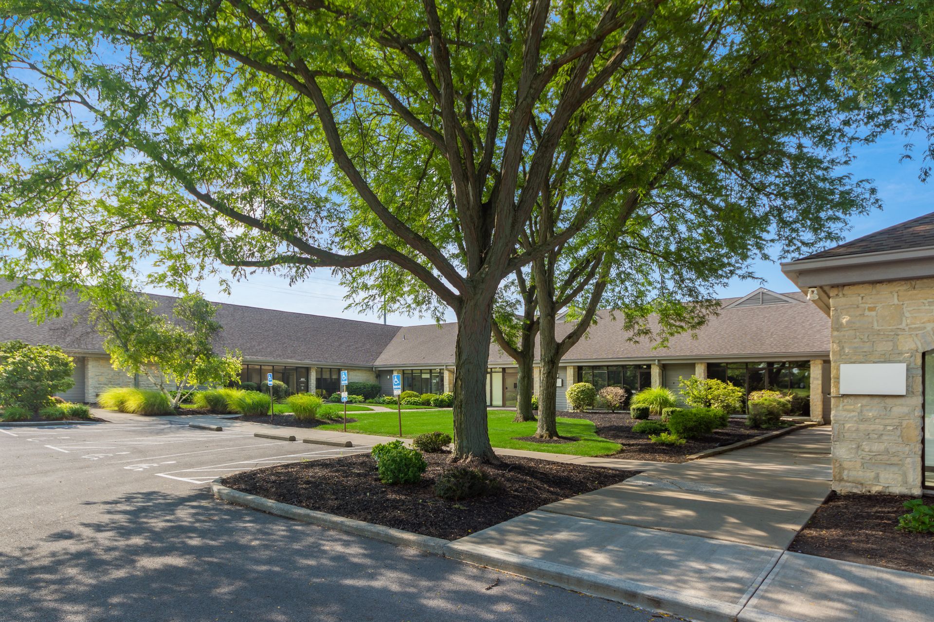 4015 W Dublin Granville Rd, Dublin, OH 43017