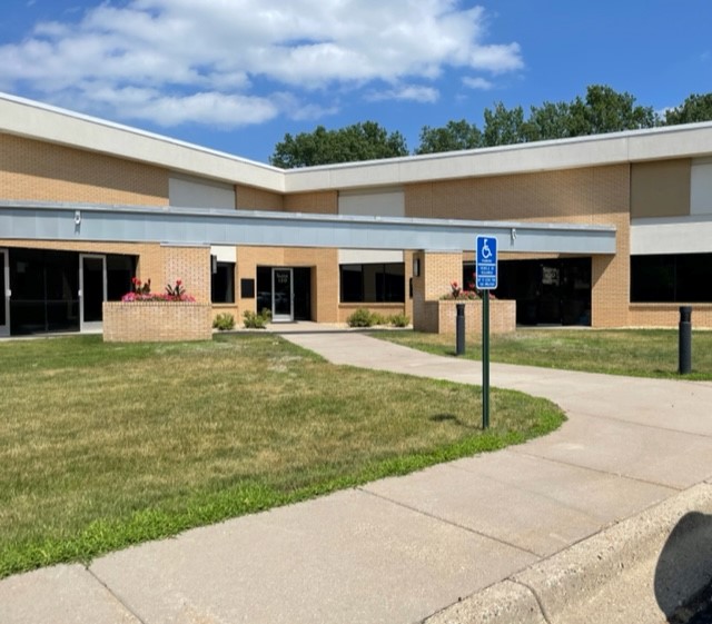 3285 Northwood Cir, Eagan, MN 55121