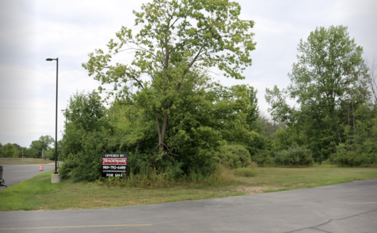 5550 Midland Rd, Freeland, MI 48623