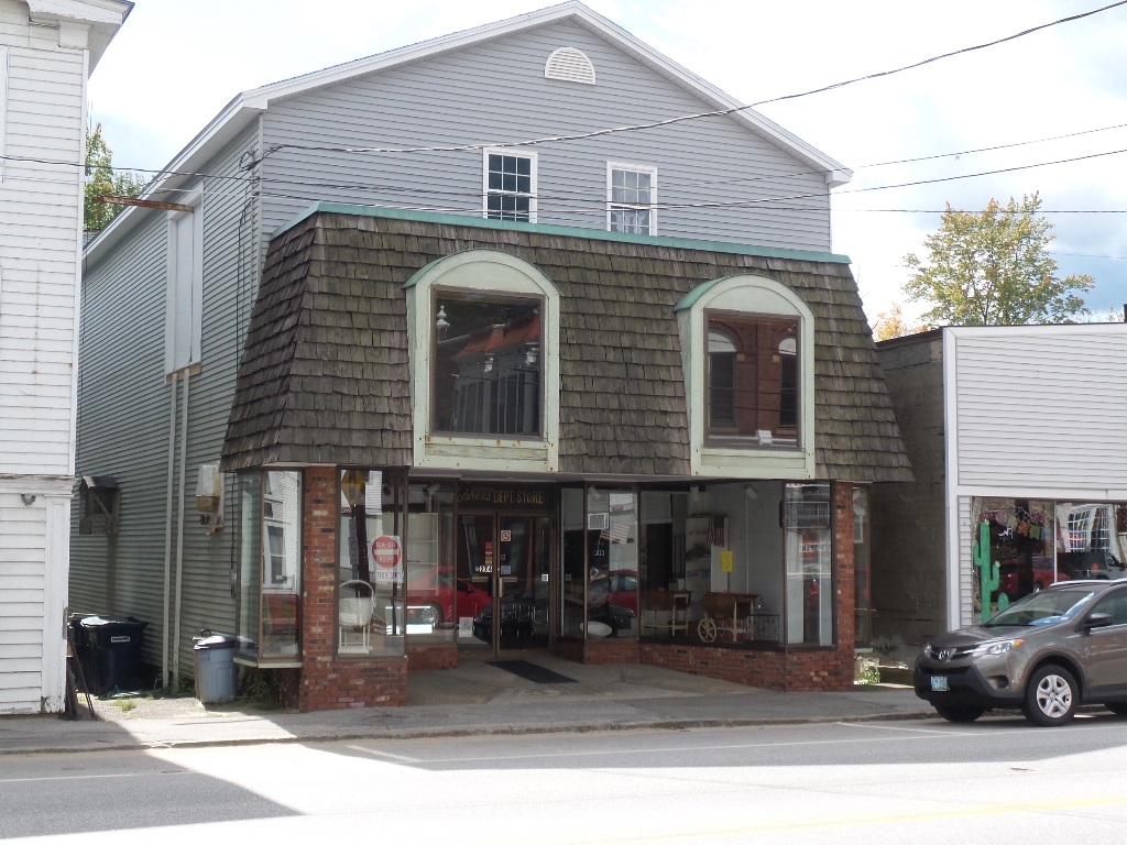 274 Main St, Tilton, NH 03276
