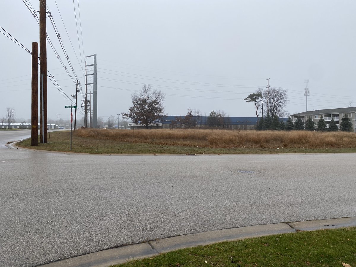 Dune View Dr, Grand Haven, MI 49417