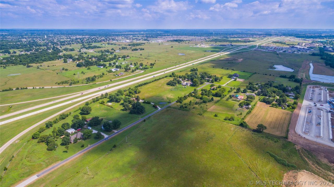 13420 E 122Nd St N, Collinsville, OK 74021