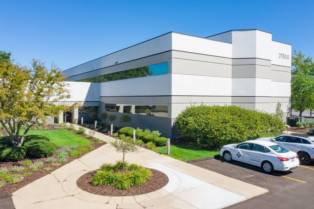31500 13 Mile Rd, Farmington Hills, MI 48334