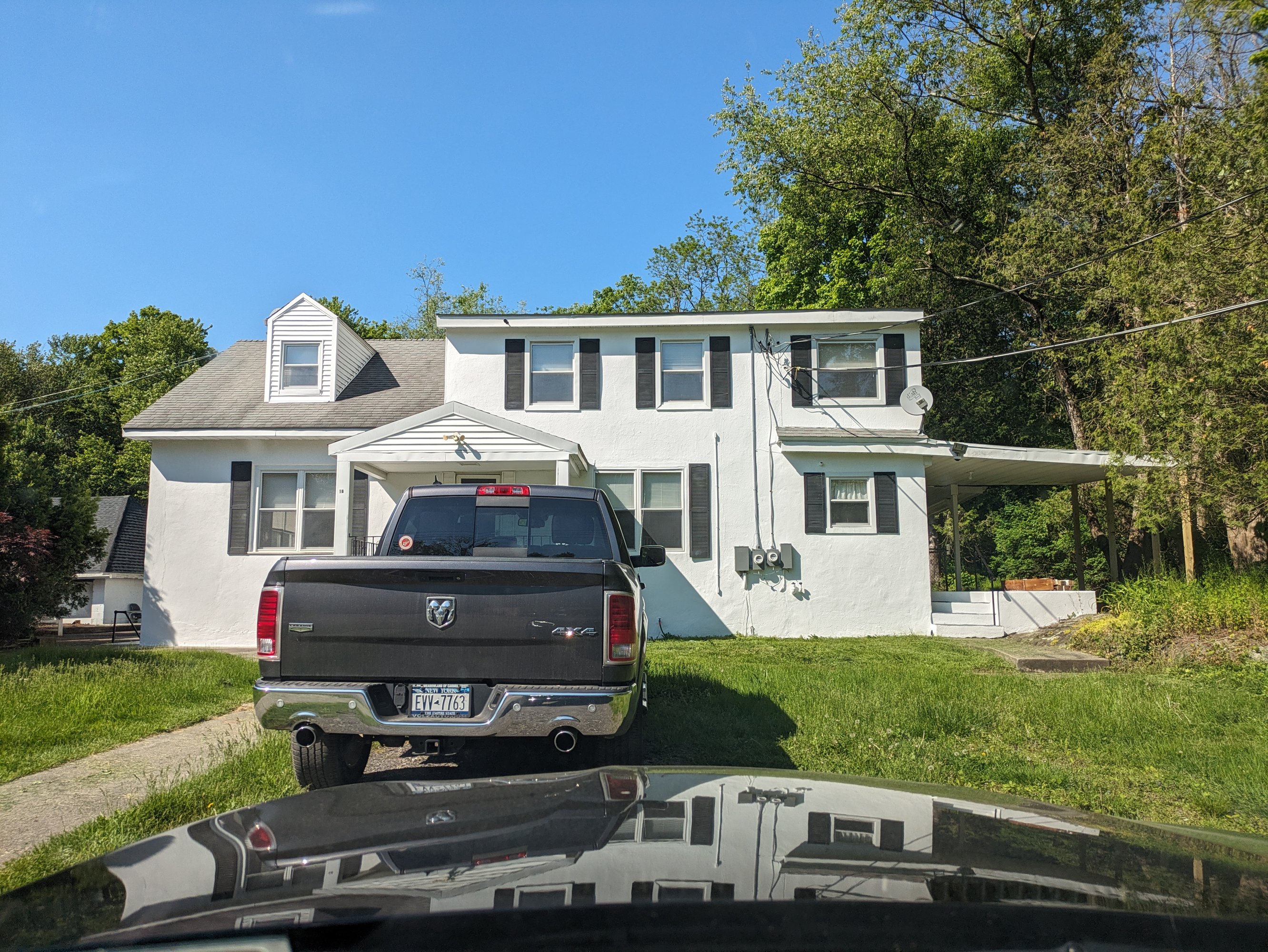 16 Ernest Ln, Mahopac, NY 10541