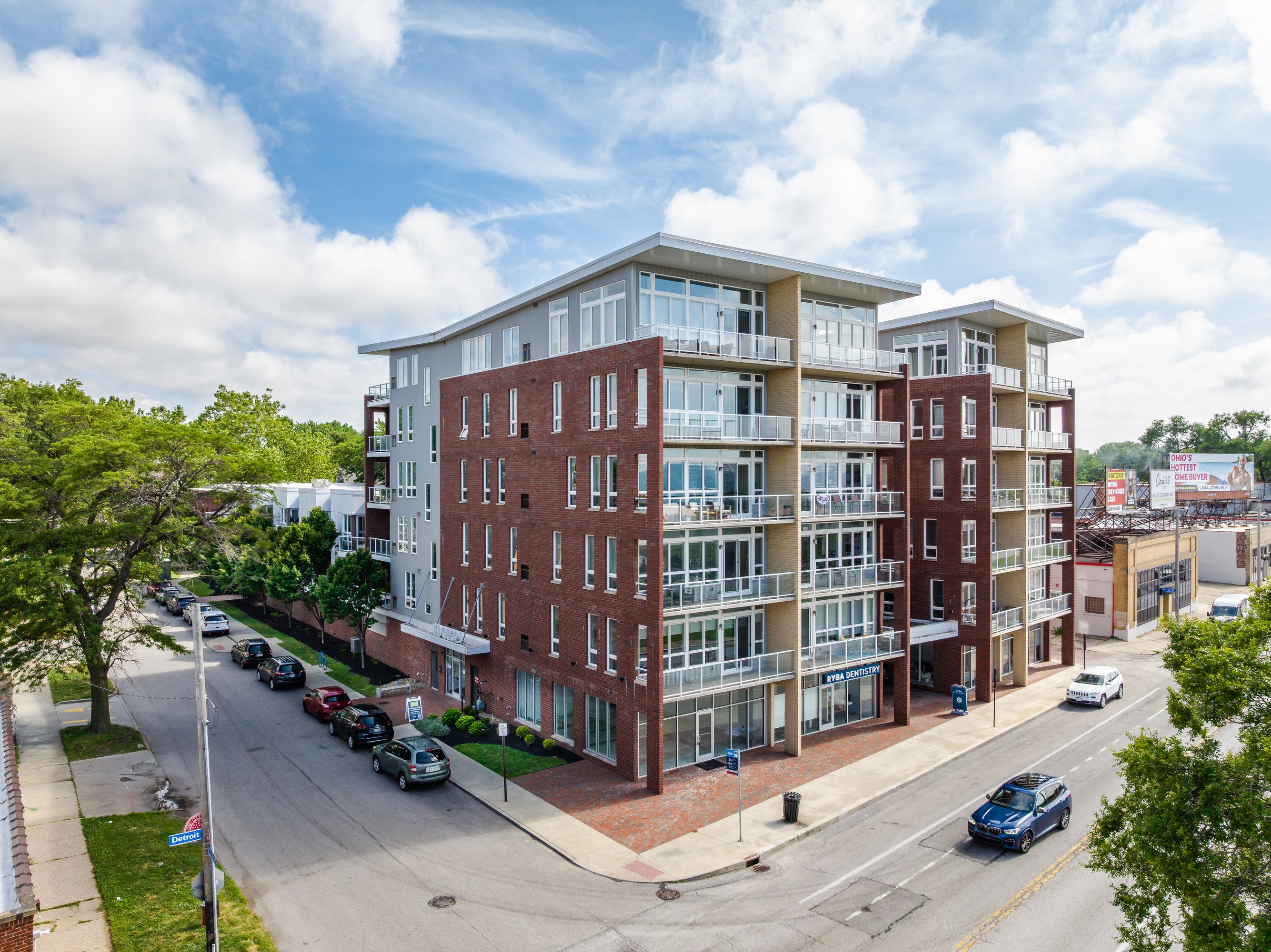 3219 Detroit Ave, Cleveland, OH 44113
