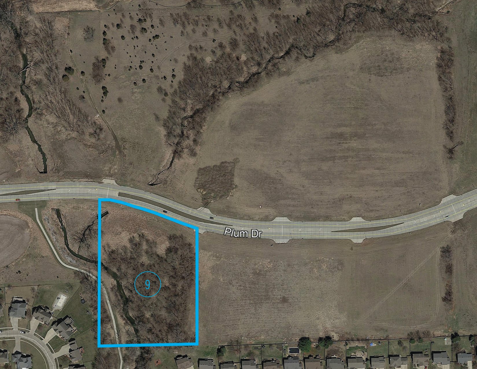9460 Plum Dr, Urbandale, IA 50322
