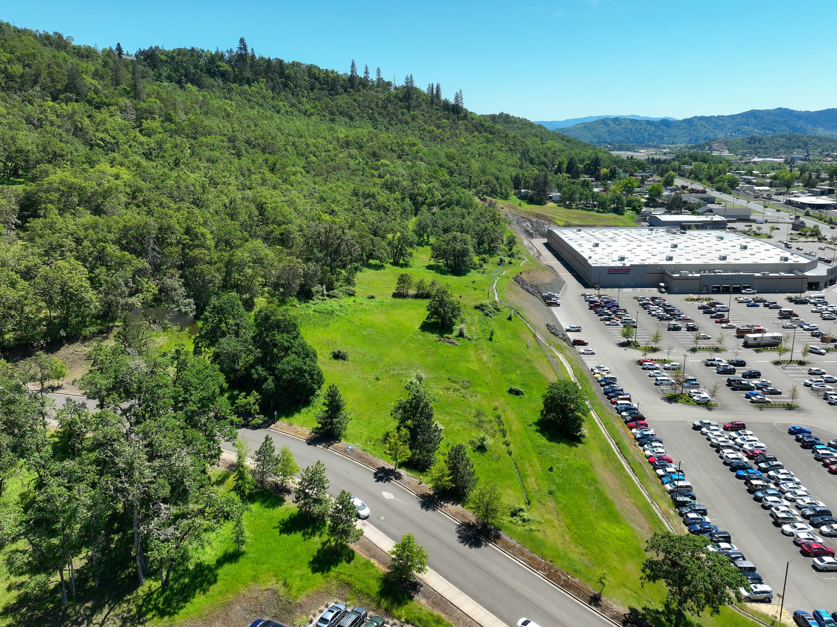 Kenneth Ford Dr, Roseburg, OR 97470