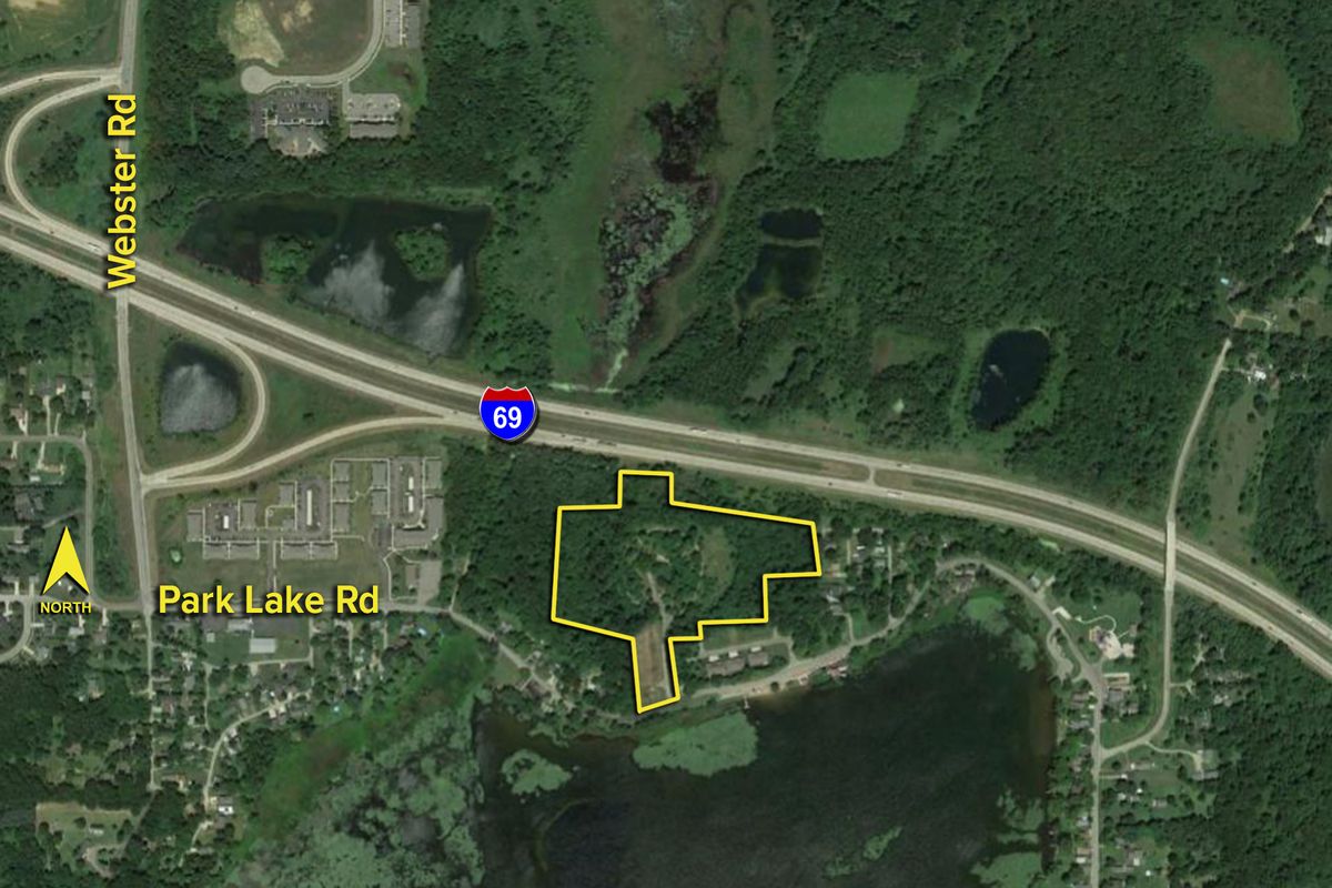 6335 Park Lake Rd, Bath, MI 48808