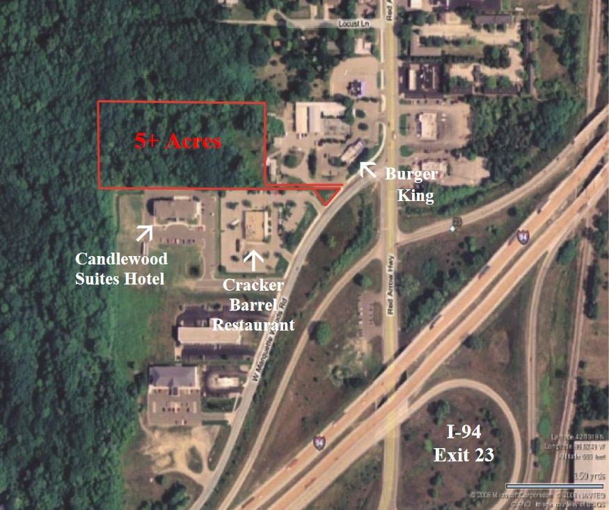 4610 Red Arrow Hwy, Stevensville, MI 49127