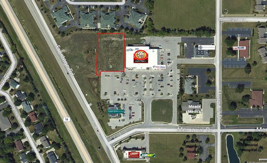1310 Memorial Dr, Watertown, WI 53098