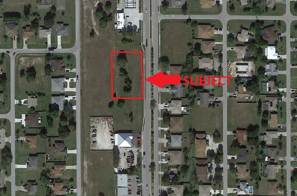 3716 Skyline Blvd, Cape Coral, FL 33914