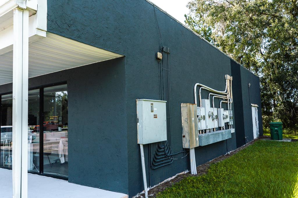 806 Wade St, Trenton, FL 32693