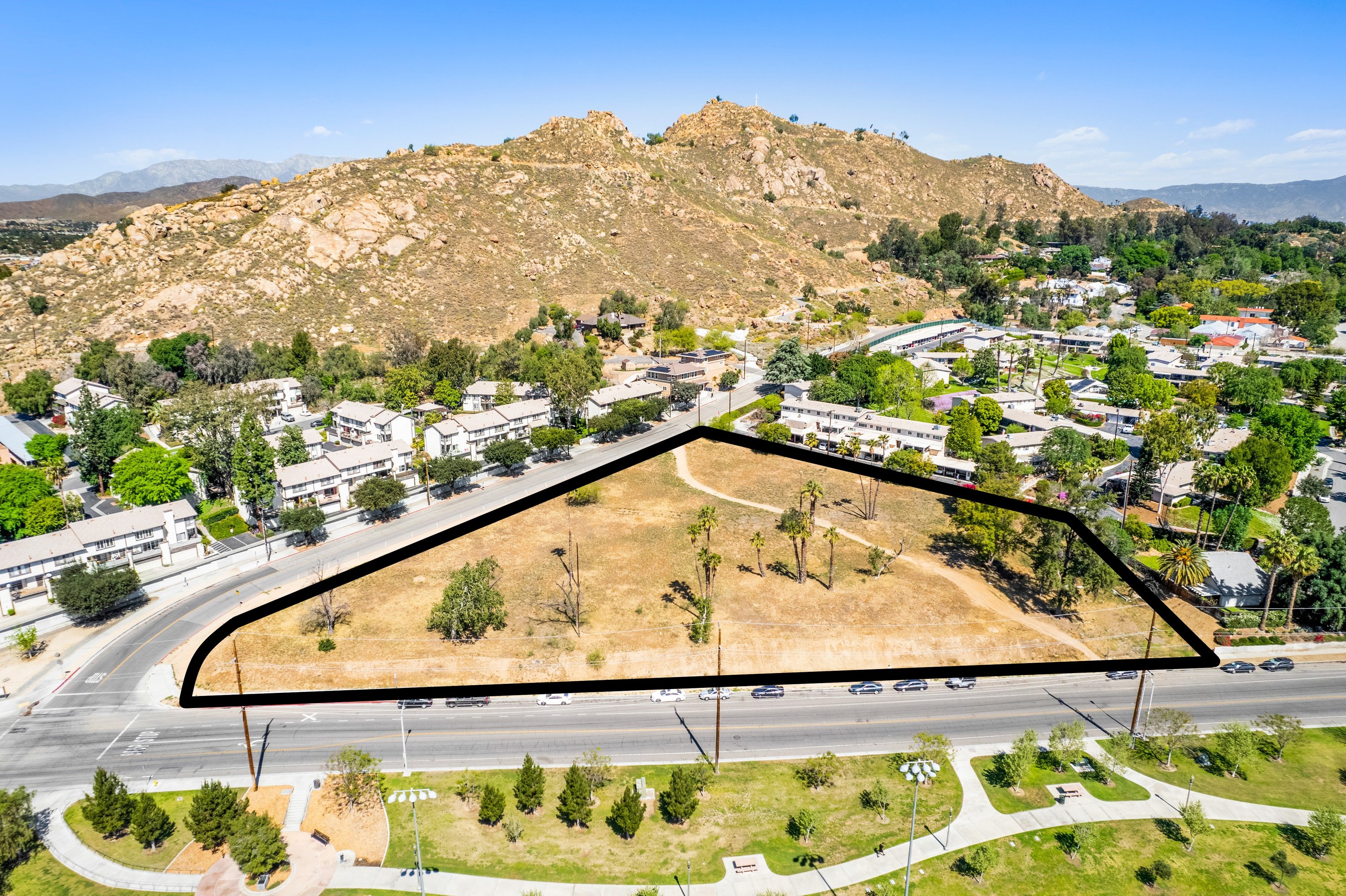 4779 Tequesquite Ave, Riverside, CA 92501