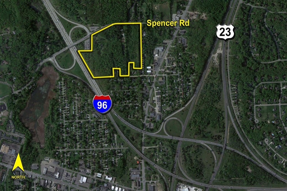 9440 Spencer Rd, Brighton, MI 48114