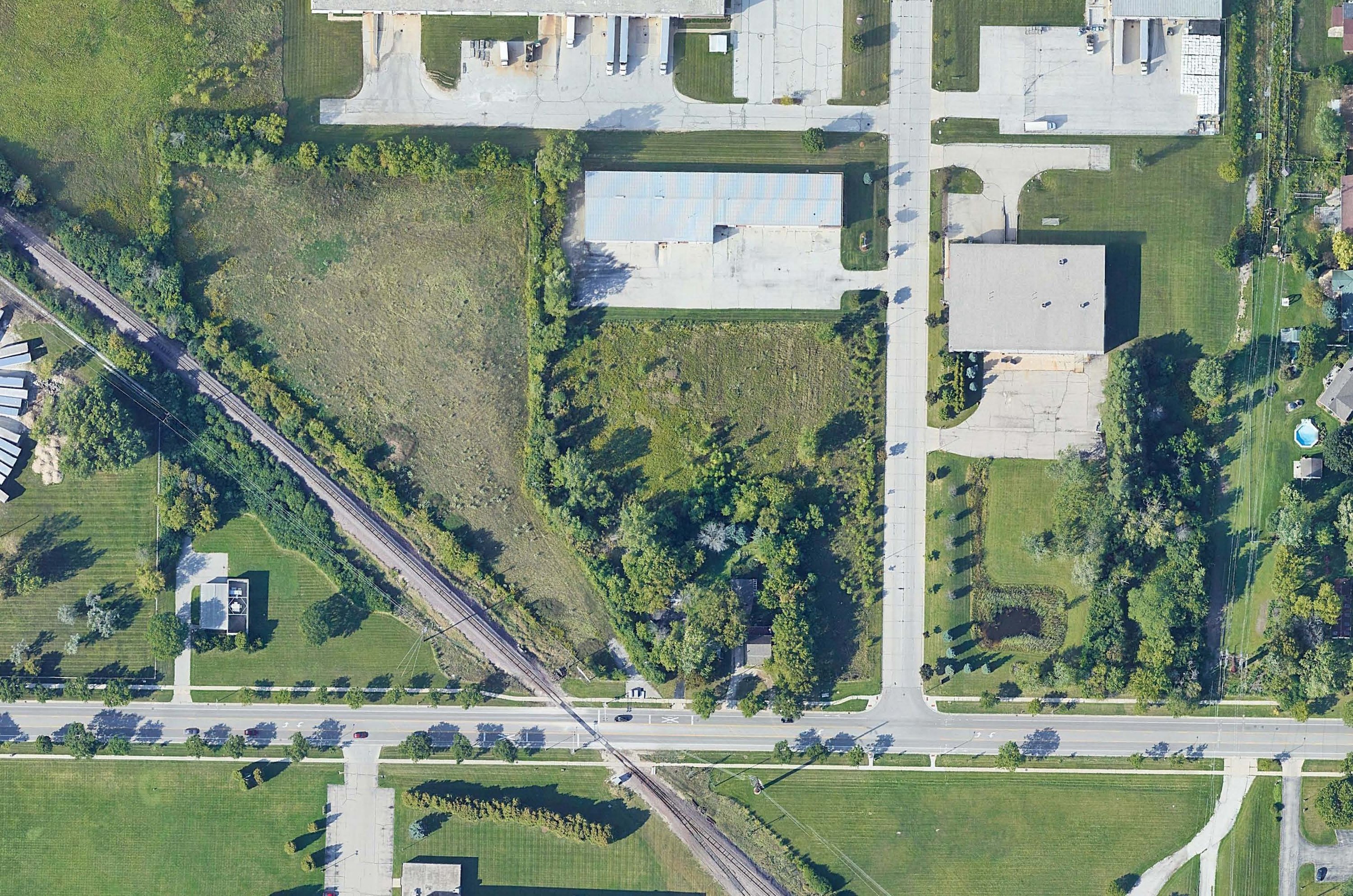8045 N Granville Woods Rd, Milwaukee, WI 53223