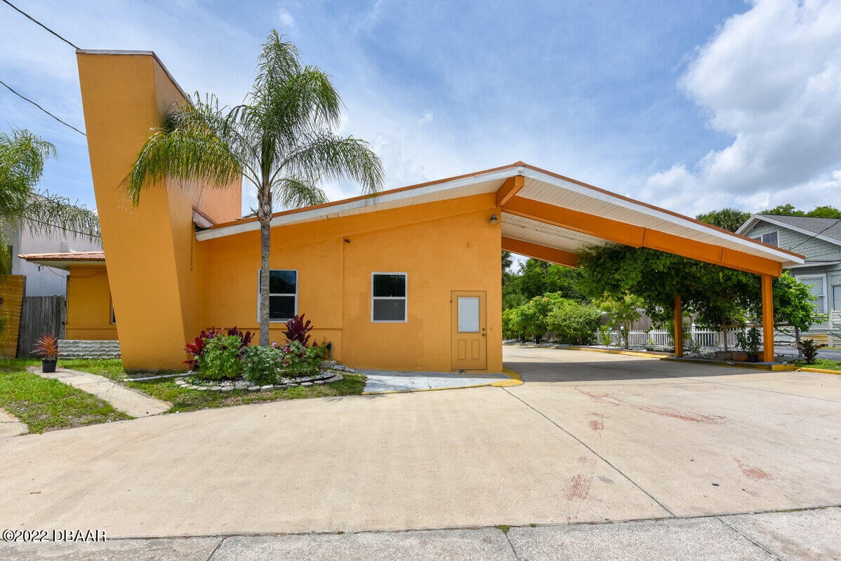 1020 S Ridgewood Ave, Daytona Beach, FL 32114