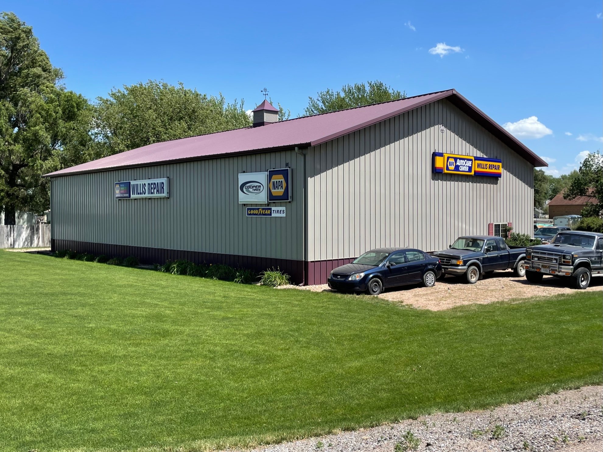 203 E Railroad St, Shelton, NE 68876