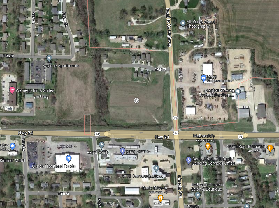 811 14Th St, Wamego, KS 66547
