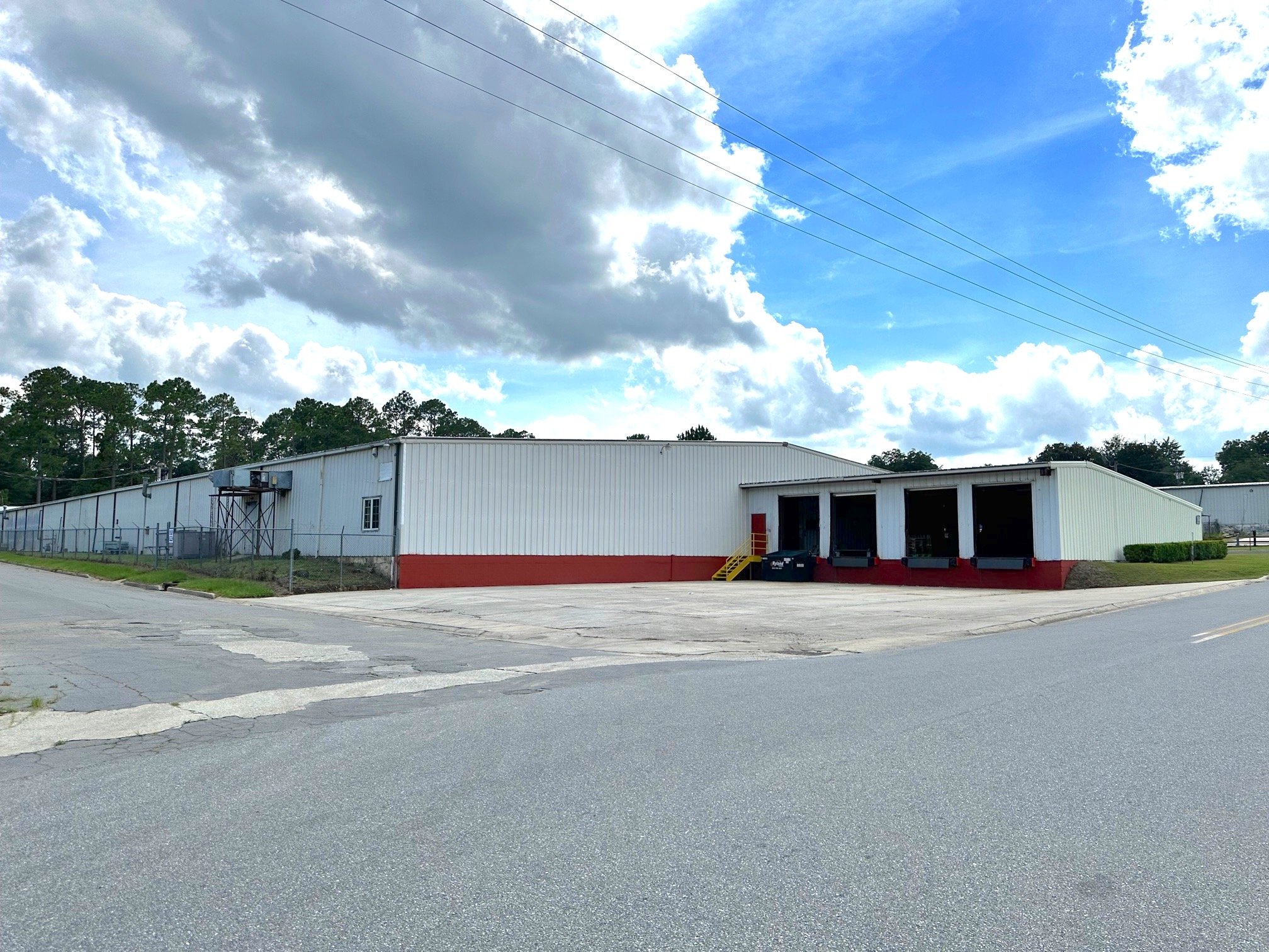 104 Parsonage St, Mc Rae, GA 31055