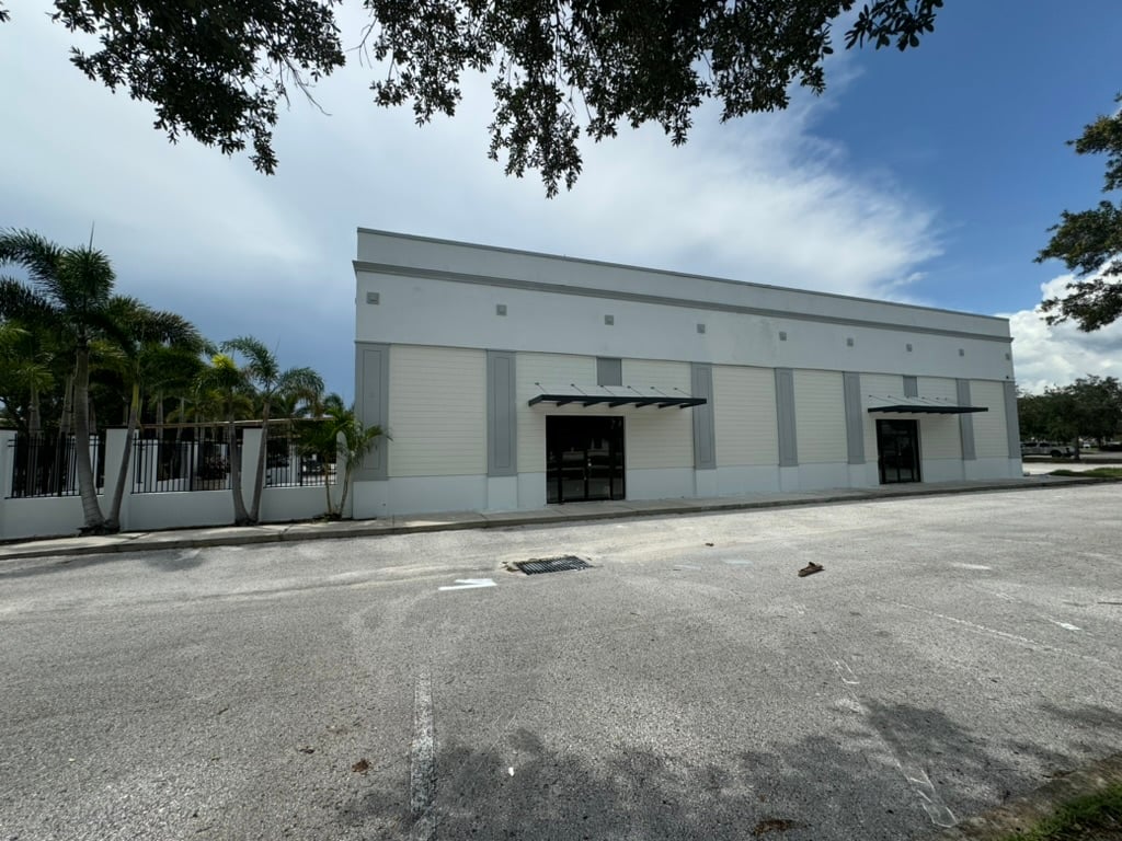 2016 Town Center Blvd, Brandon, FL 33511