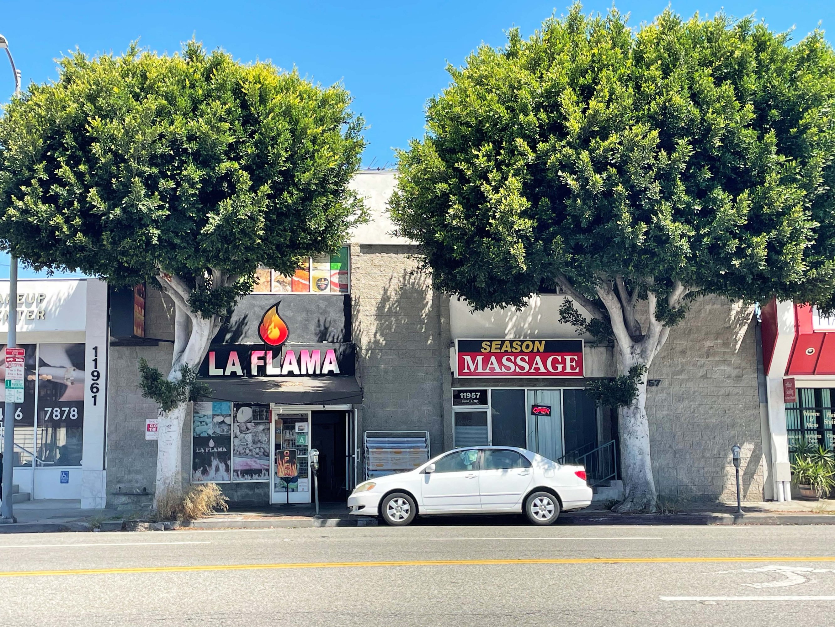 11957 Santa Monica Blvd, Los Angeles, CA 90025