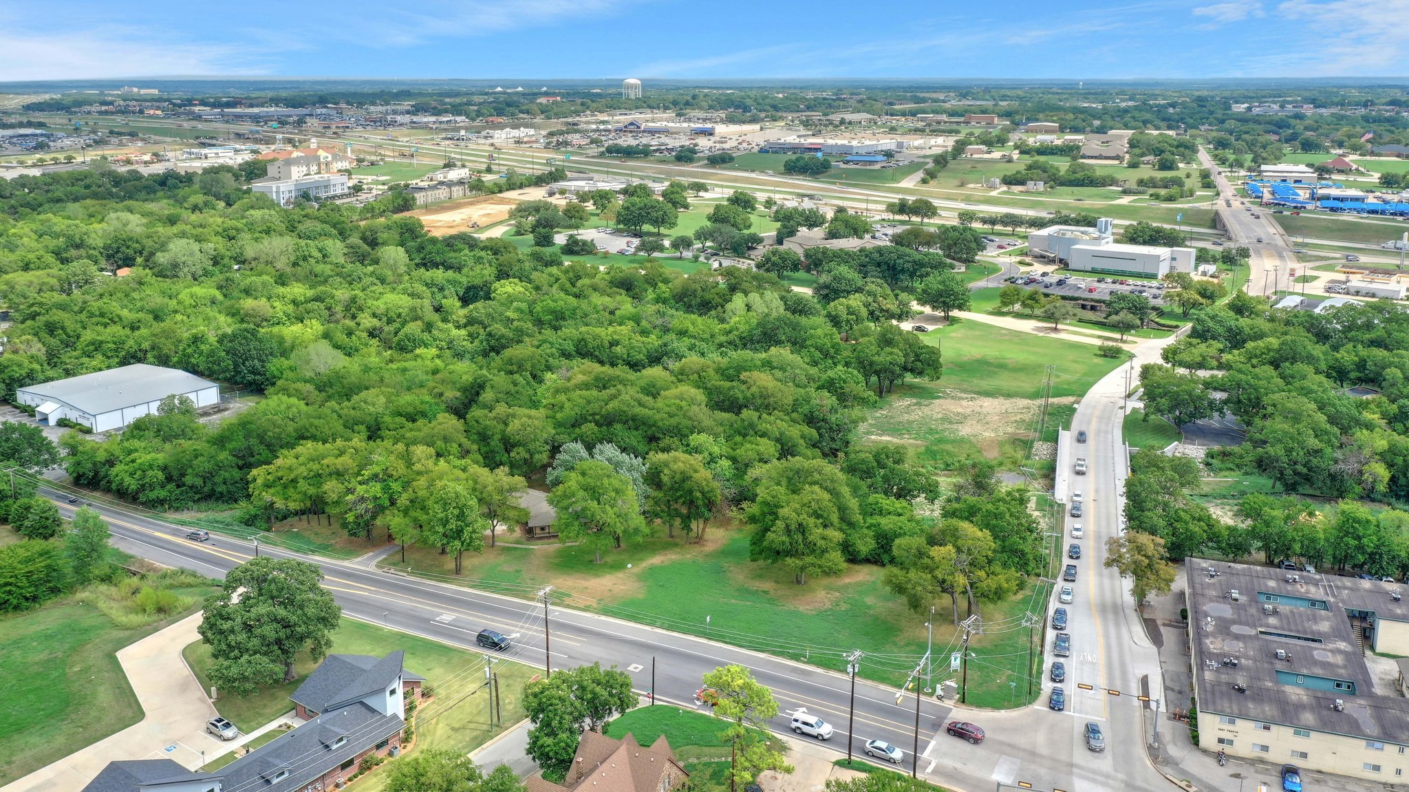 2625 N Travis St, Sherman, TX 75092