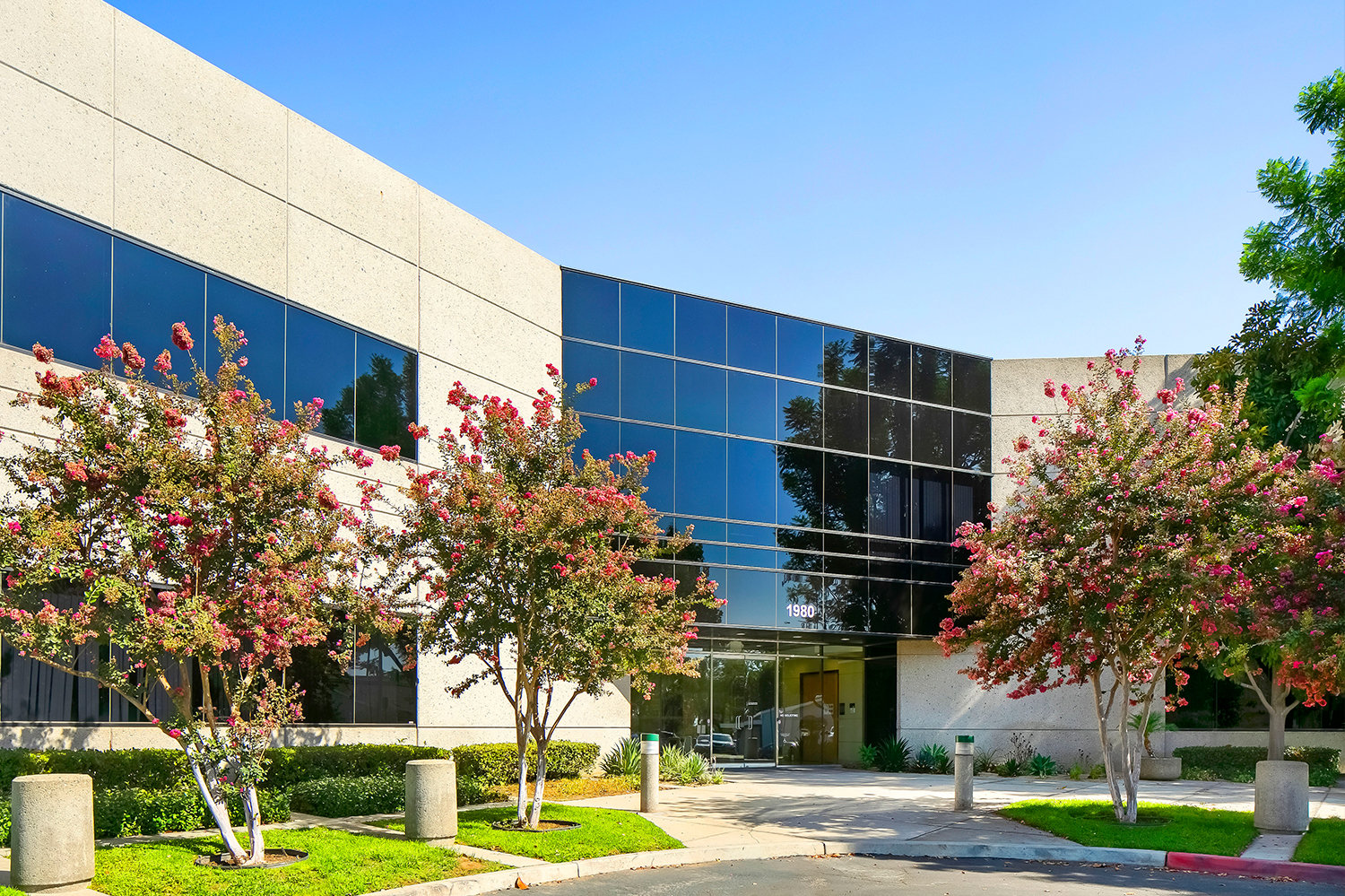 1980 Orange Tree Ln, Redlands, CA 92374