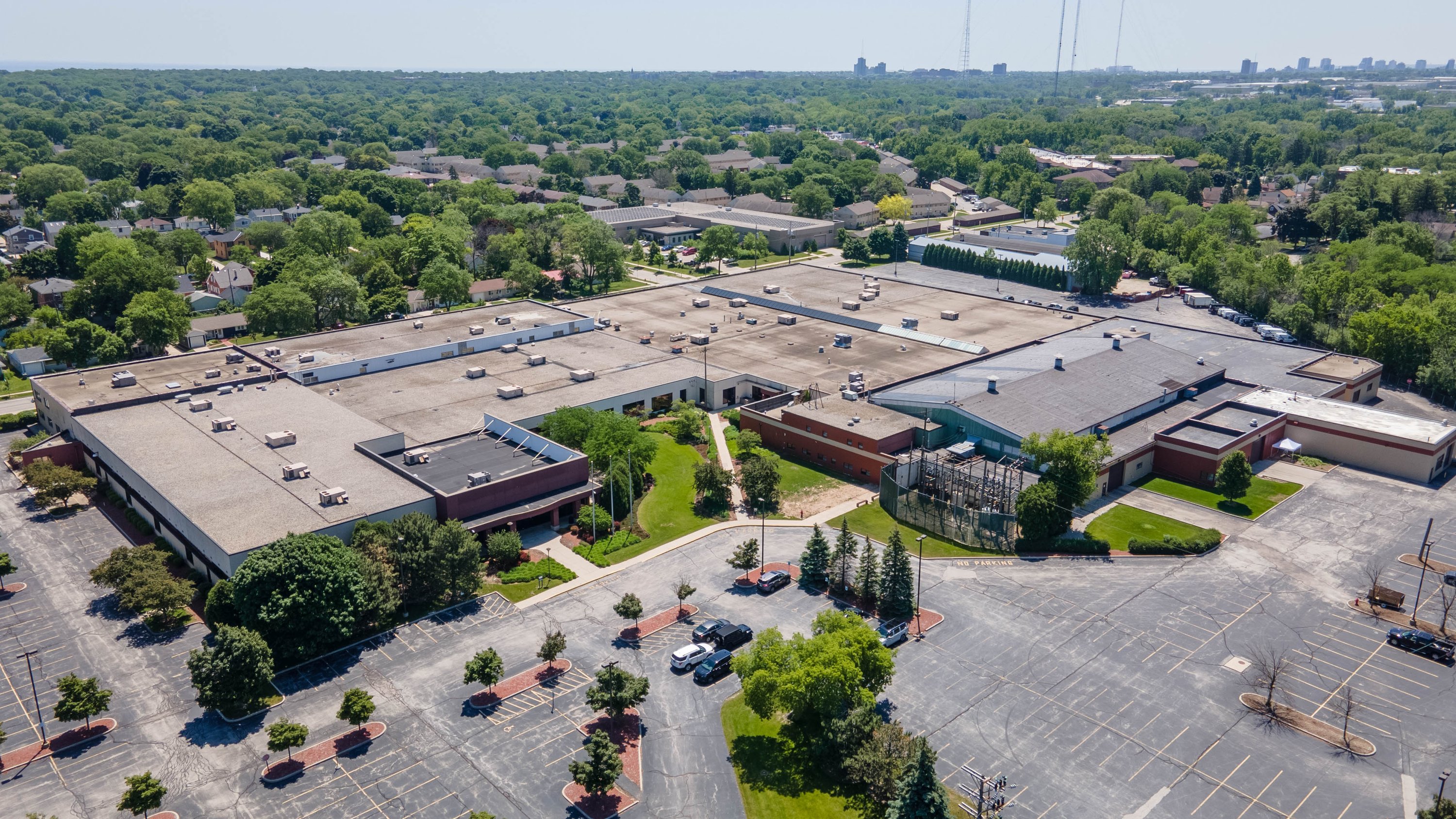 5055 N Lydell Ave, Glendale, WI 53217