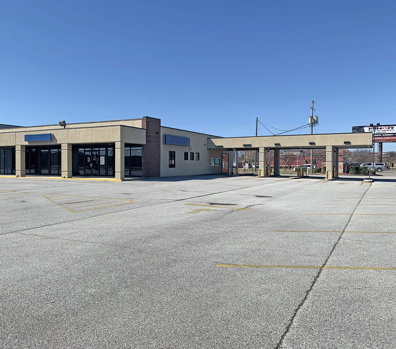 2009 Beltline SW Rd, Decatur, AL 35601-6261