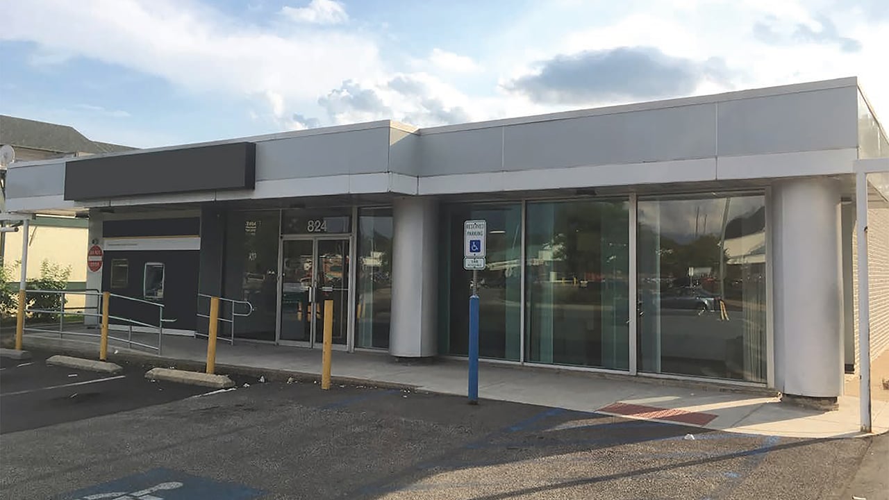 824 N Lansdowne Ave, Drexel Hill, PA 19026