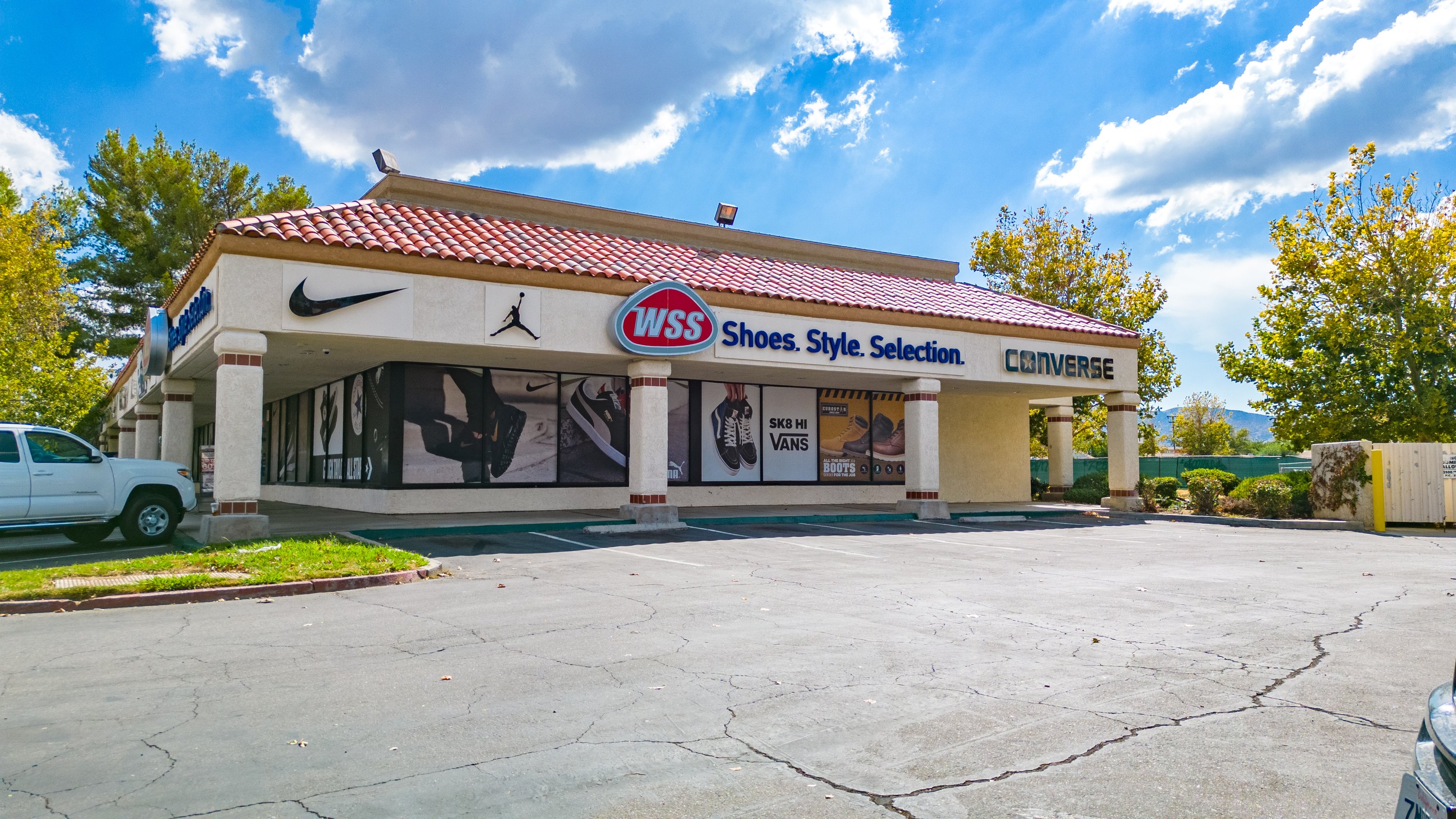 1703 E Palmdale Blvd, Palmdale, CA 93550