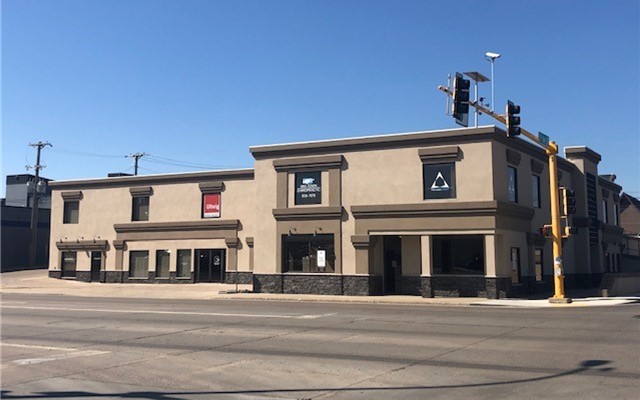 212 S Broadway, Minot, ND 58701