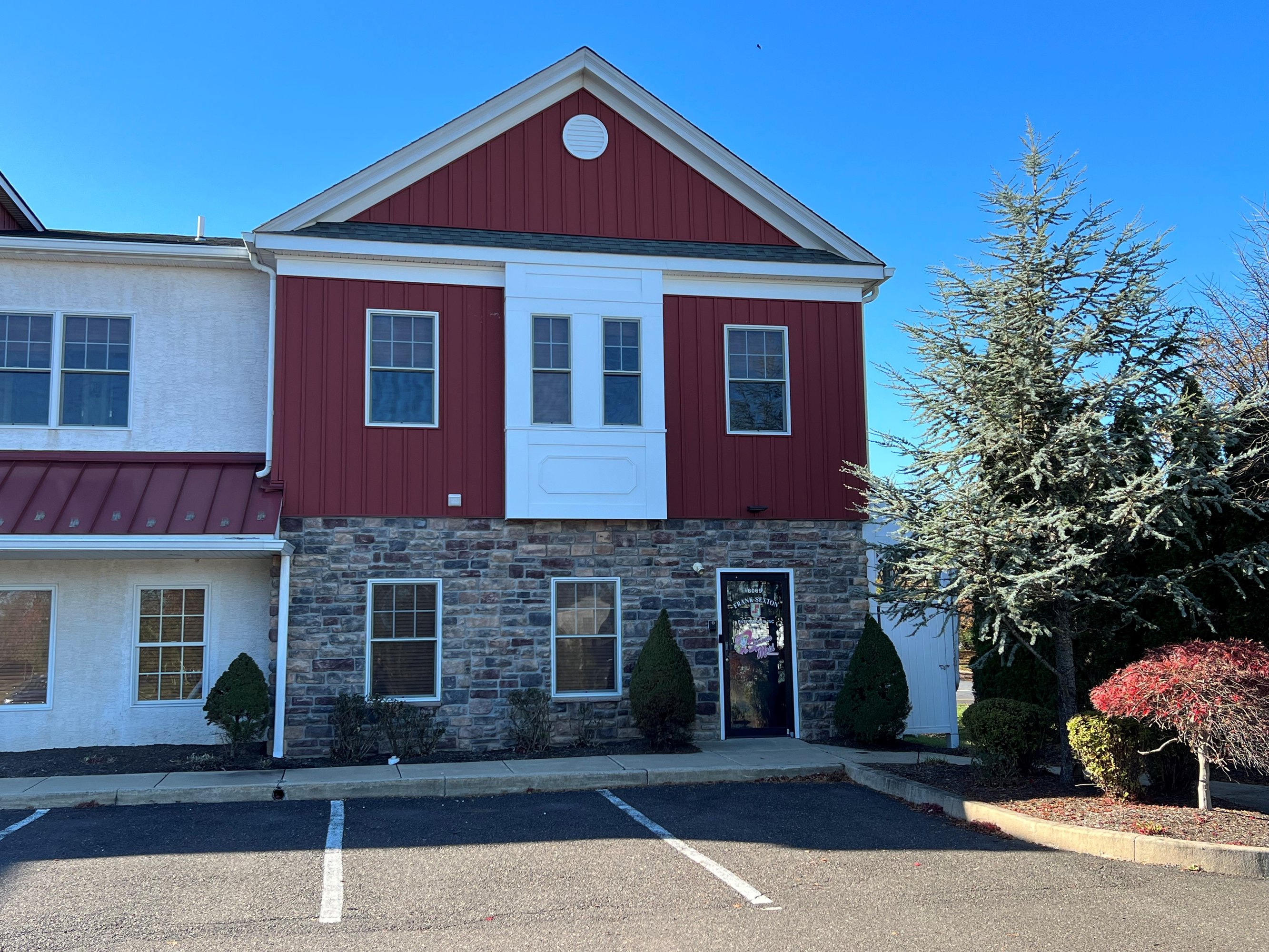 6069 Kellers Church Rd, Plumsteadville, PA 18947