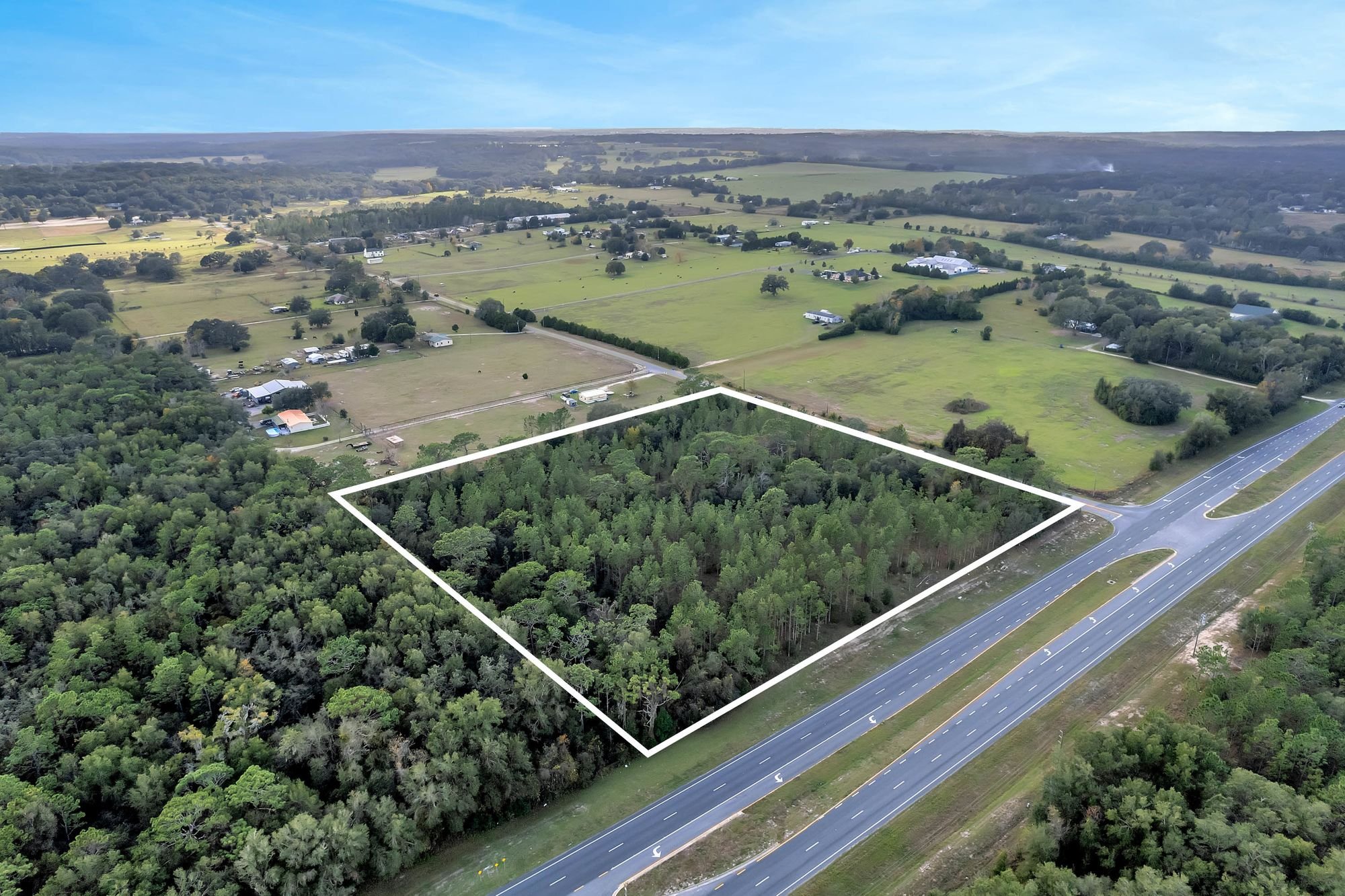 6220 White Rd, Brooksville, FL 34602