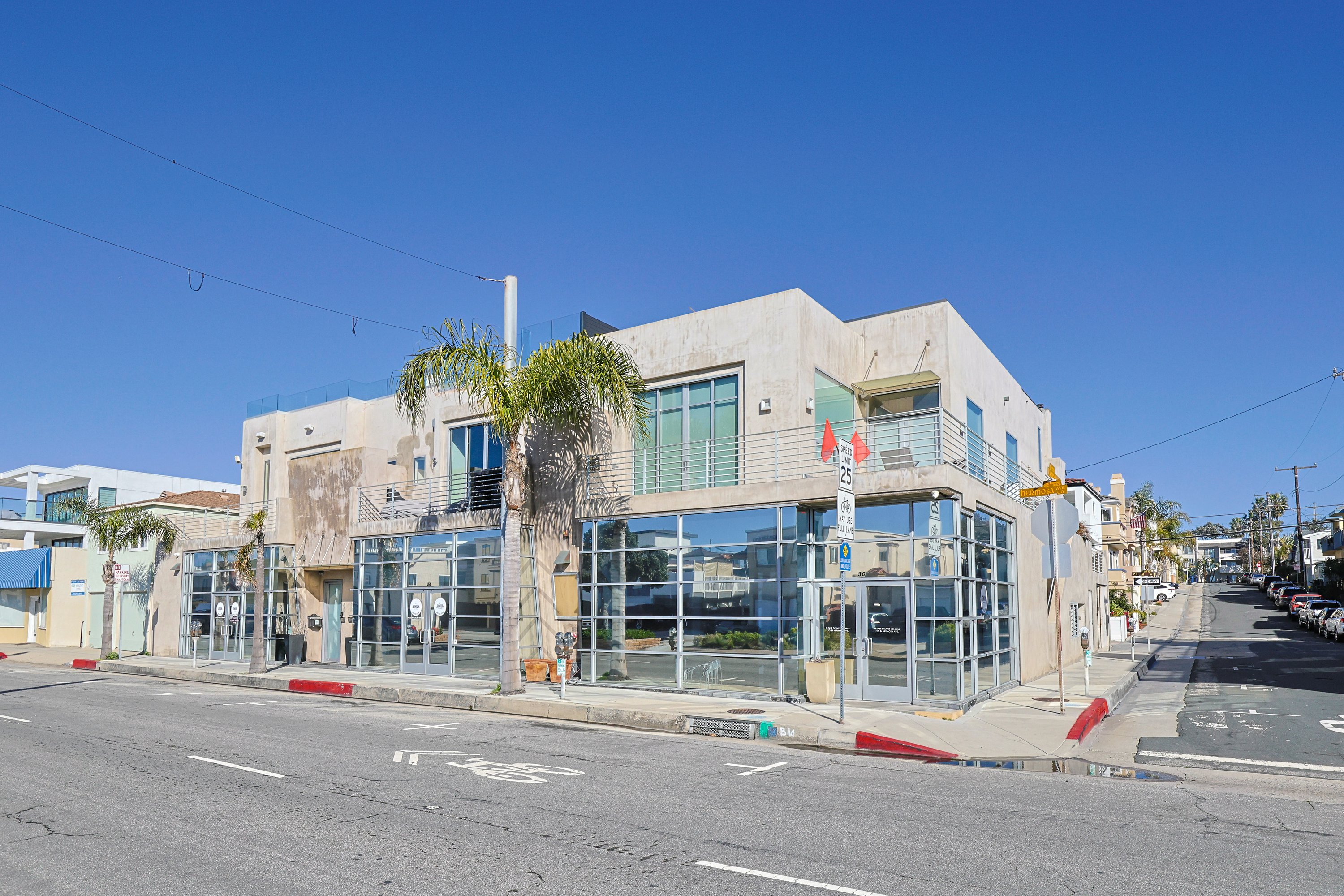 30 Hermosa Ave, Hermosa Beach, CA 90254