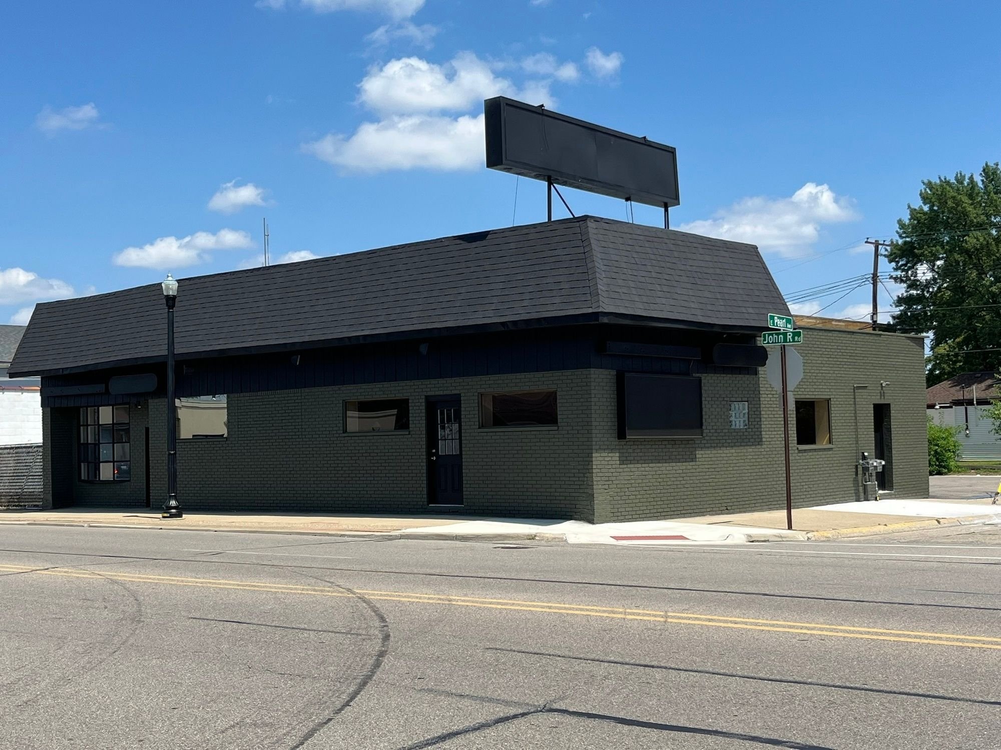 22102 John R Rd, Hazel Park, MI 48030
