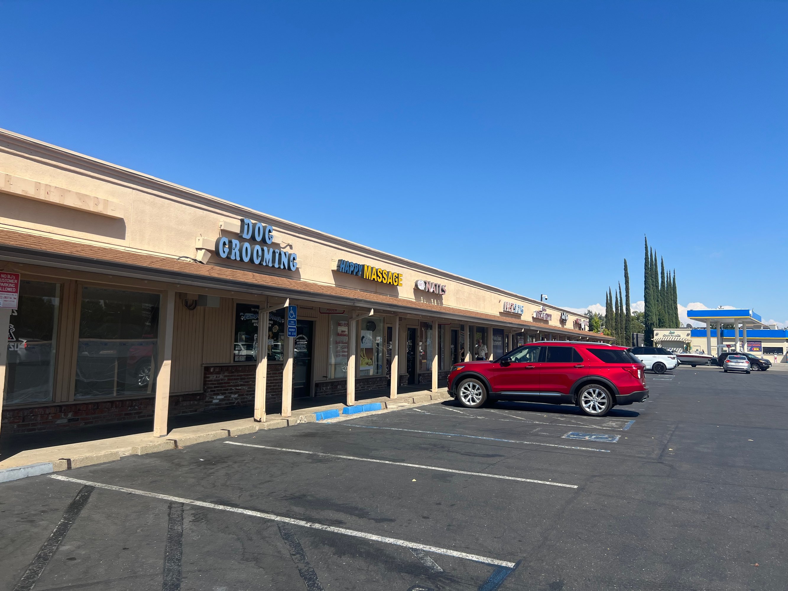 404 E Bidwell St, Folsom, CA 95630