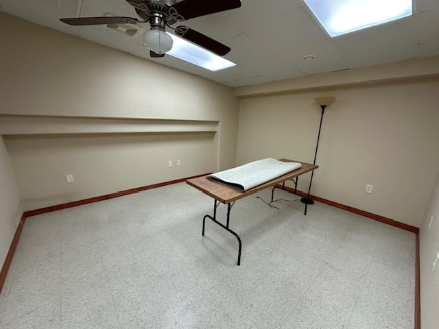 2946381
