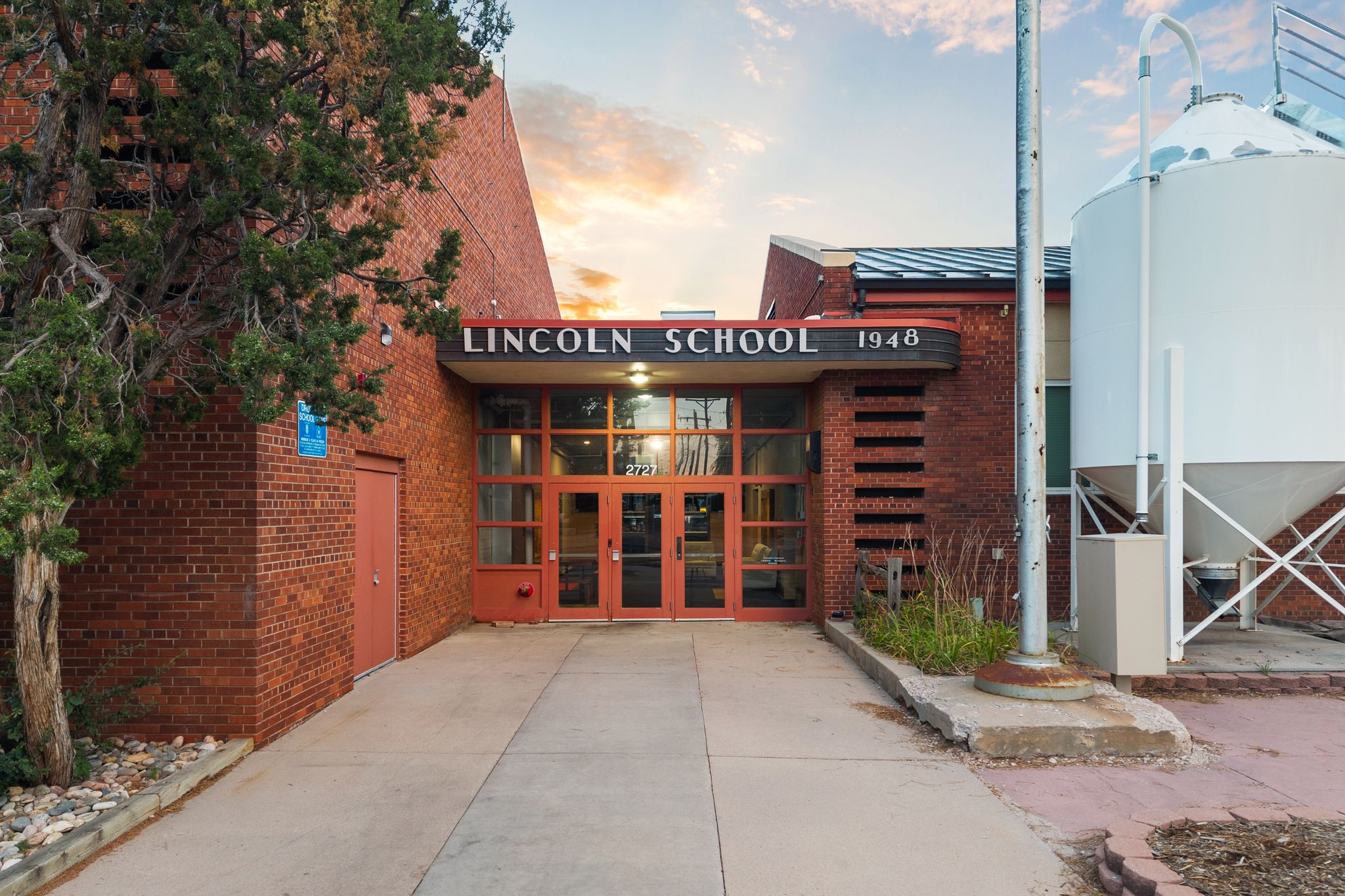 2727 N Cascade Ave, Colorado Springs, CO 80907 For Lease | Crexi.com