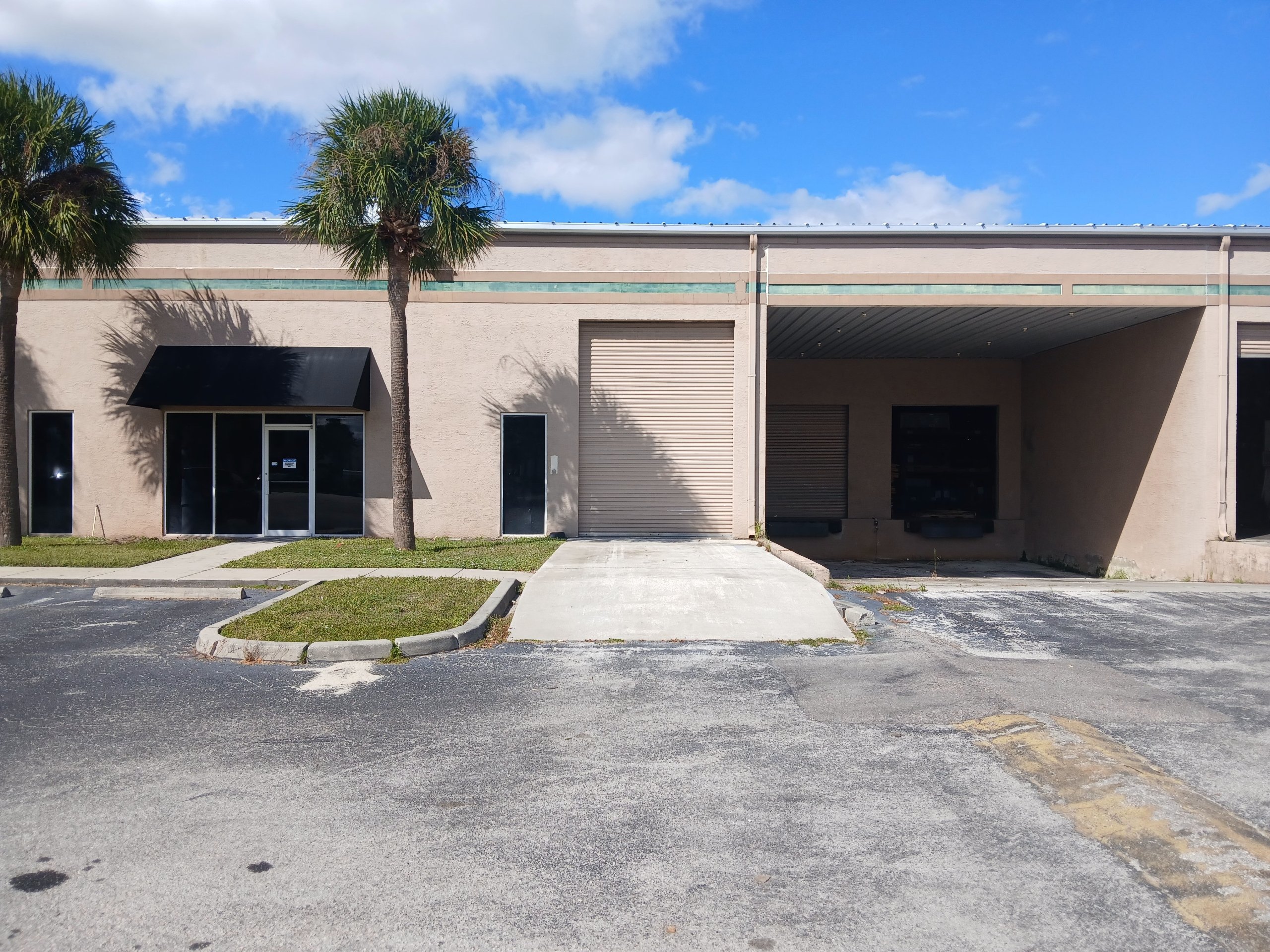 12401 Belcher Rd, Largo, FL 33773