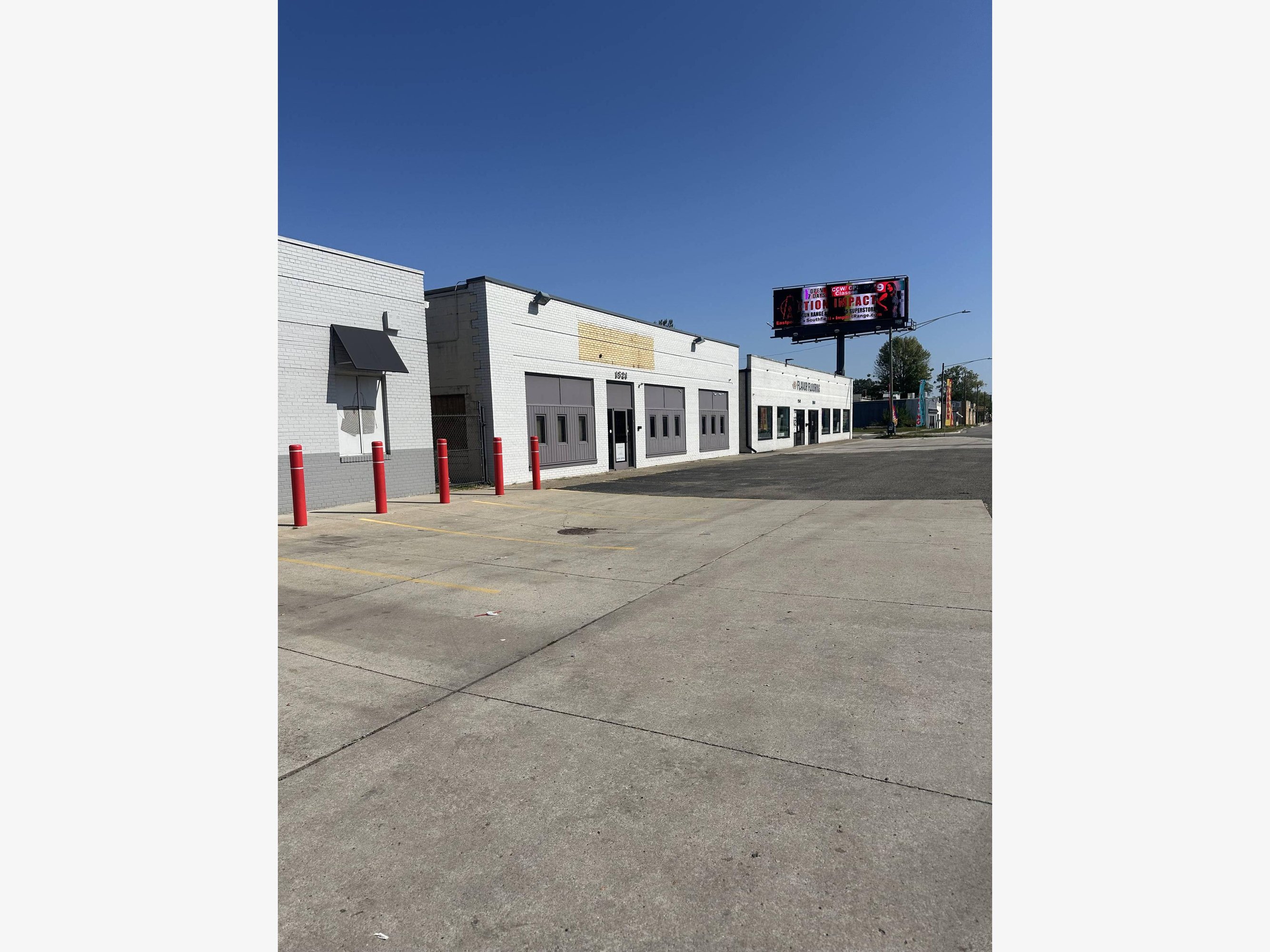1521 8 Mile Rd W, Ferndale, MI 48220