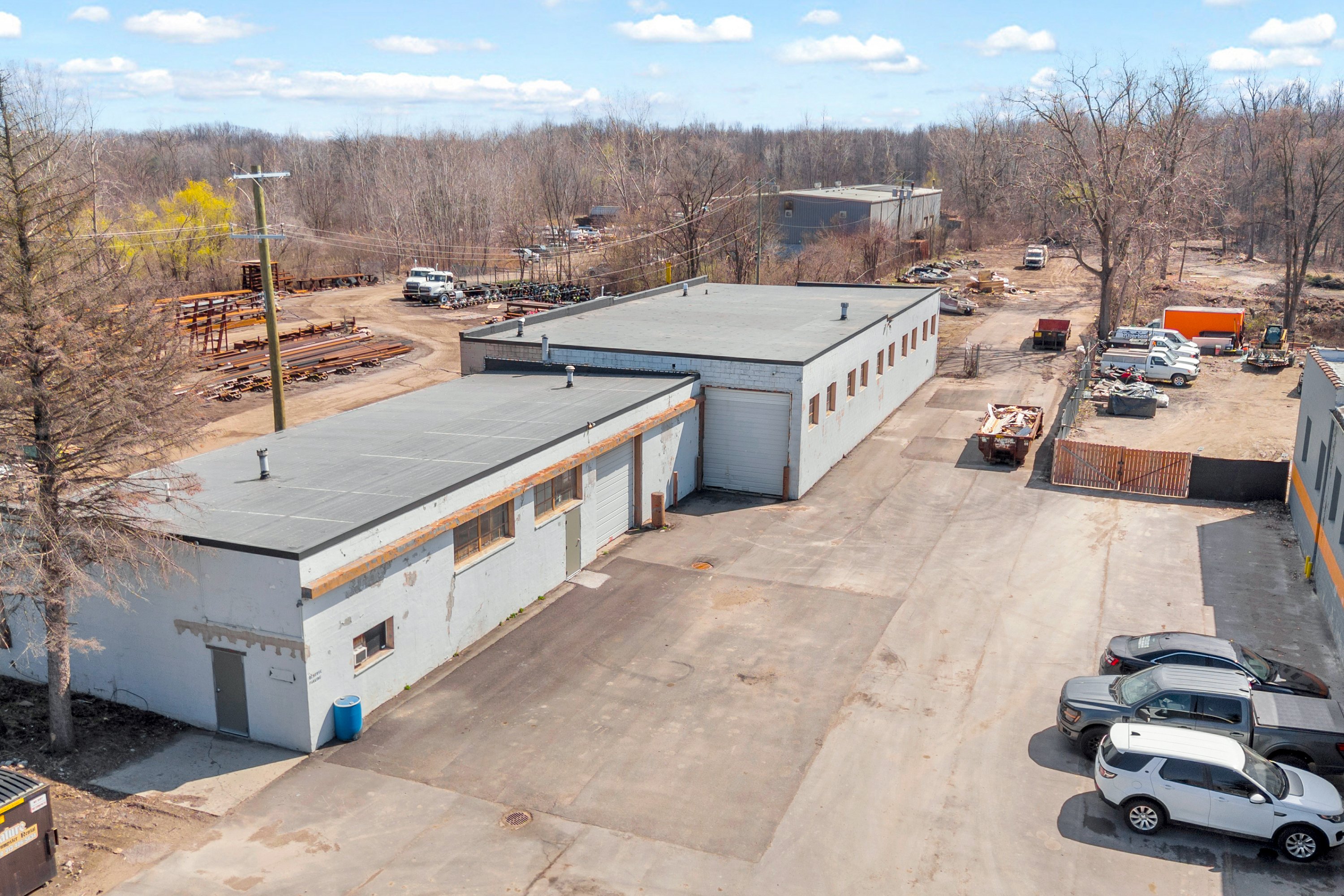 30401 Ecorse Rd, Romulus, MI 48174