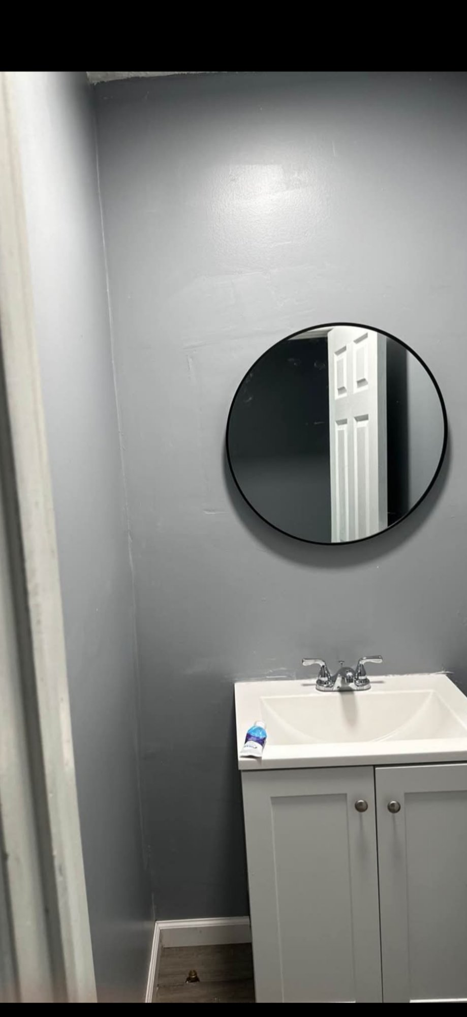3189743