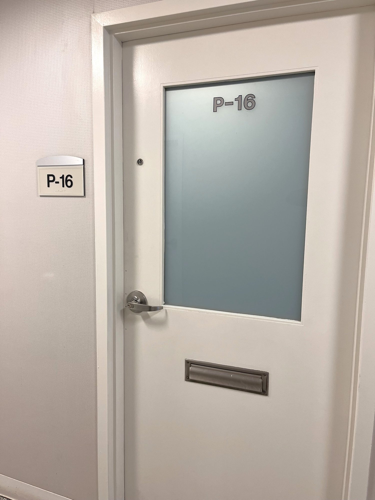 3165670