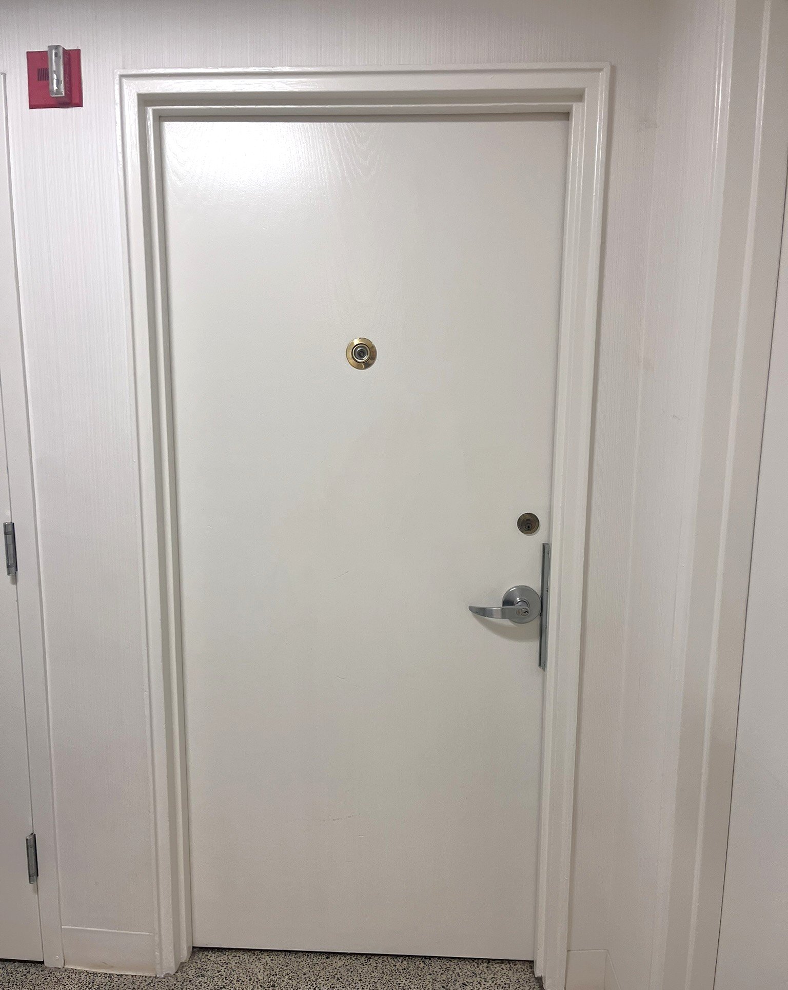 3165677
