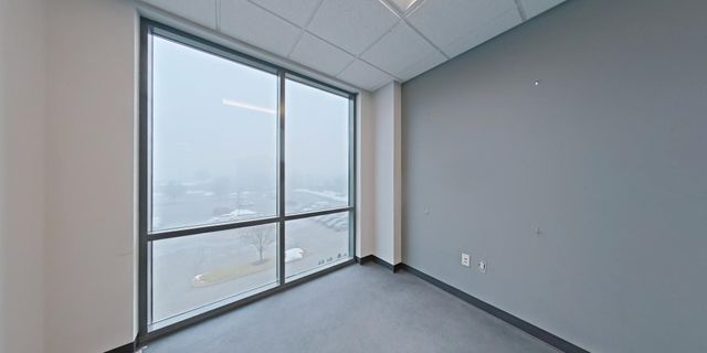 3305809